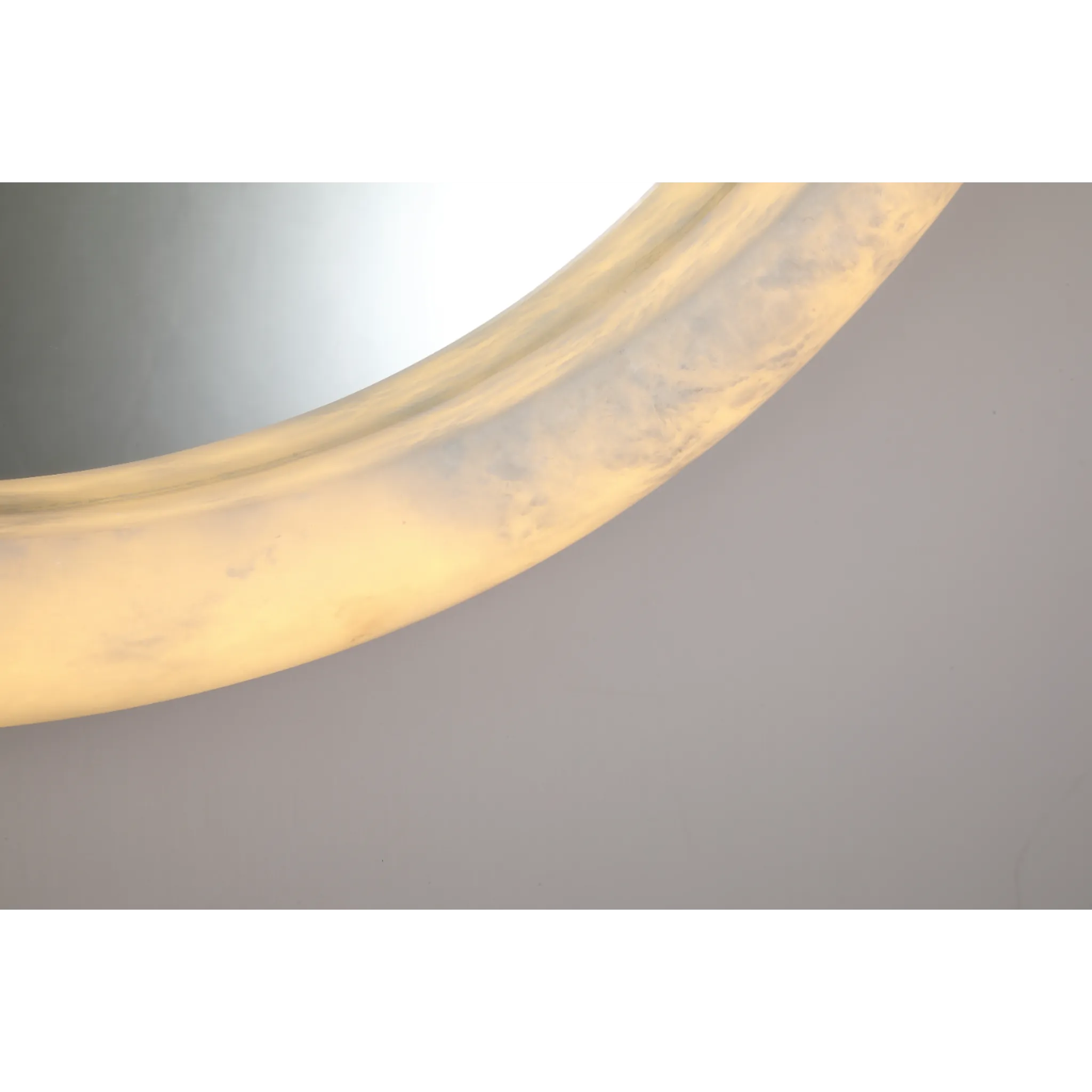 L’Éclipse Mirror – Celestial Sculptural Mirror for Refined Interiors