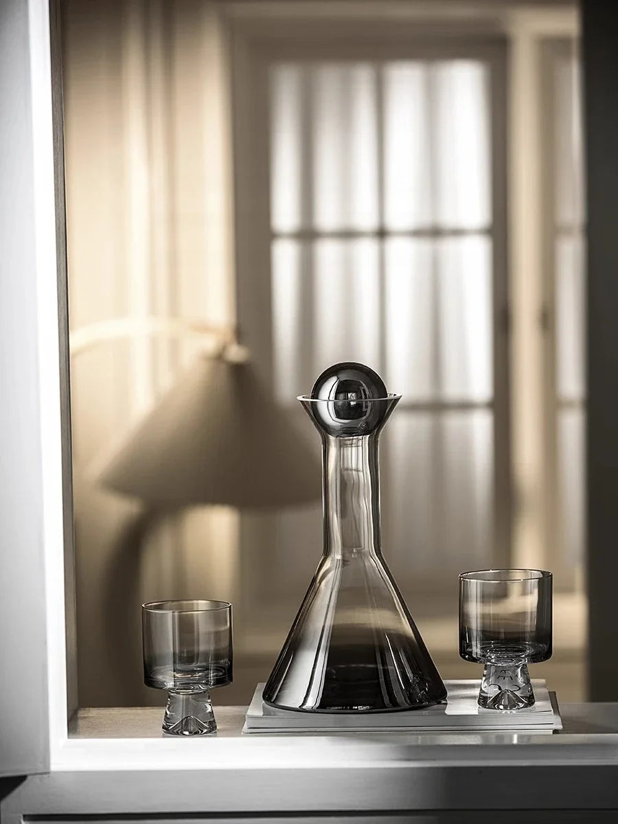 Émilienne Glass Decanter - La Galerie à La Mode