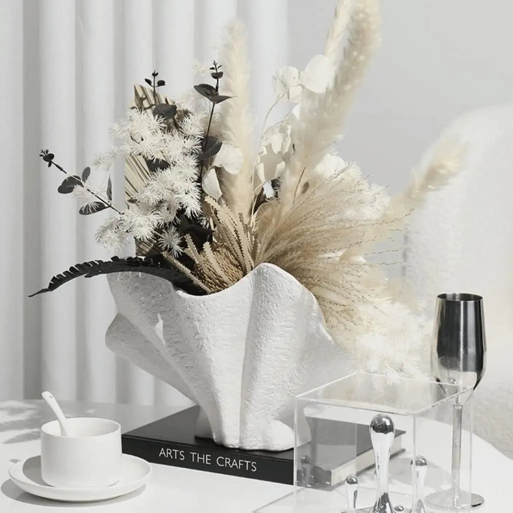 Émilie Ceramic Seashell Vase