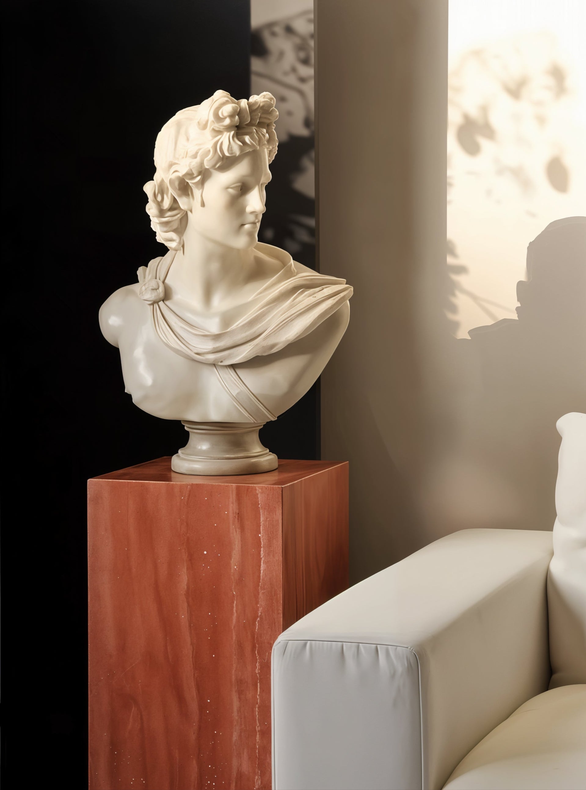 Apollon Figurine