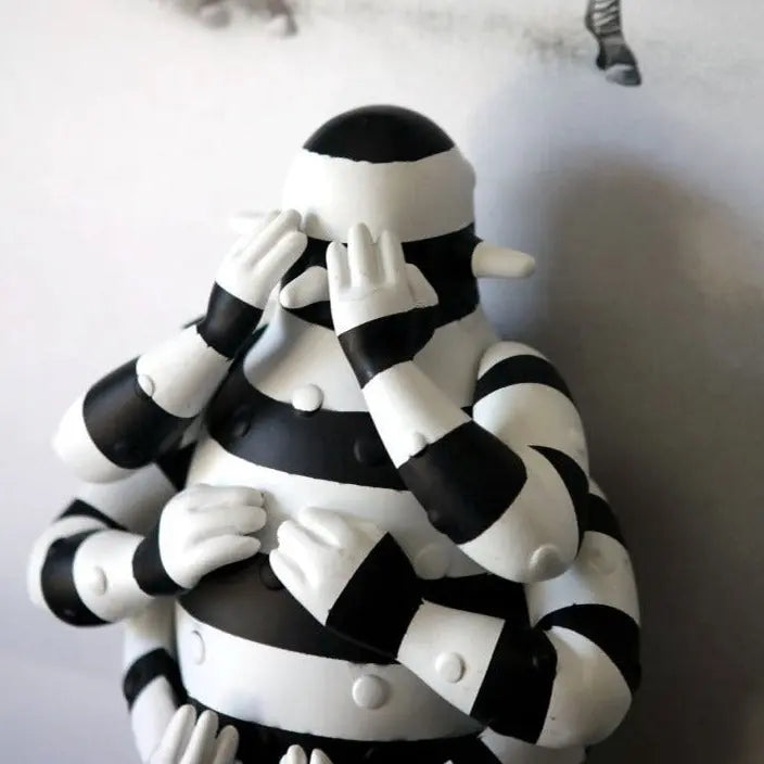 Léonore Figurine