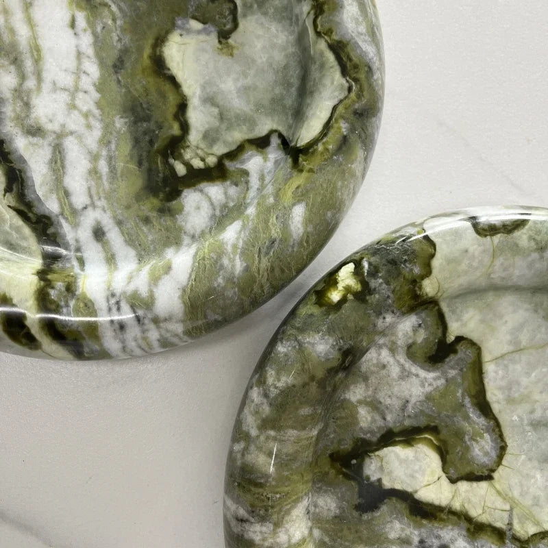 Jeanne Tray