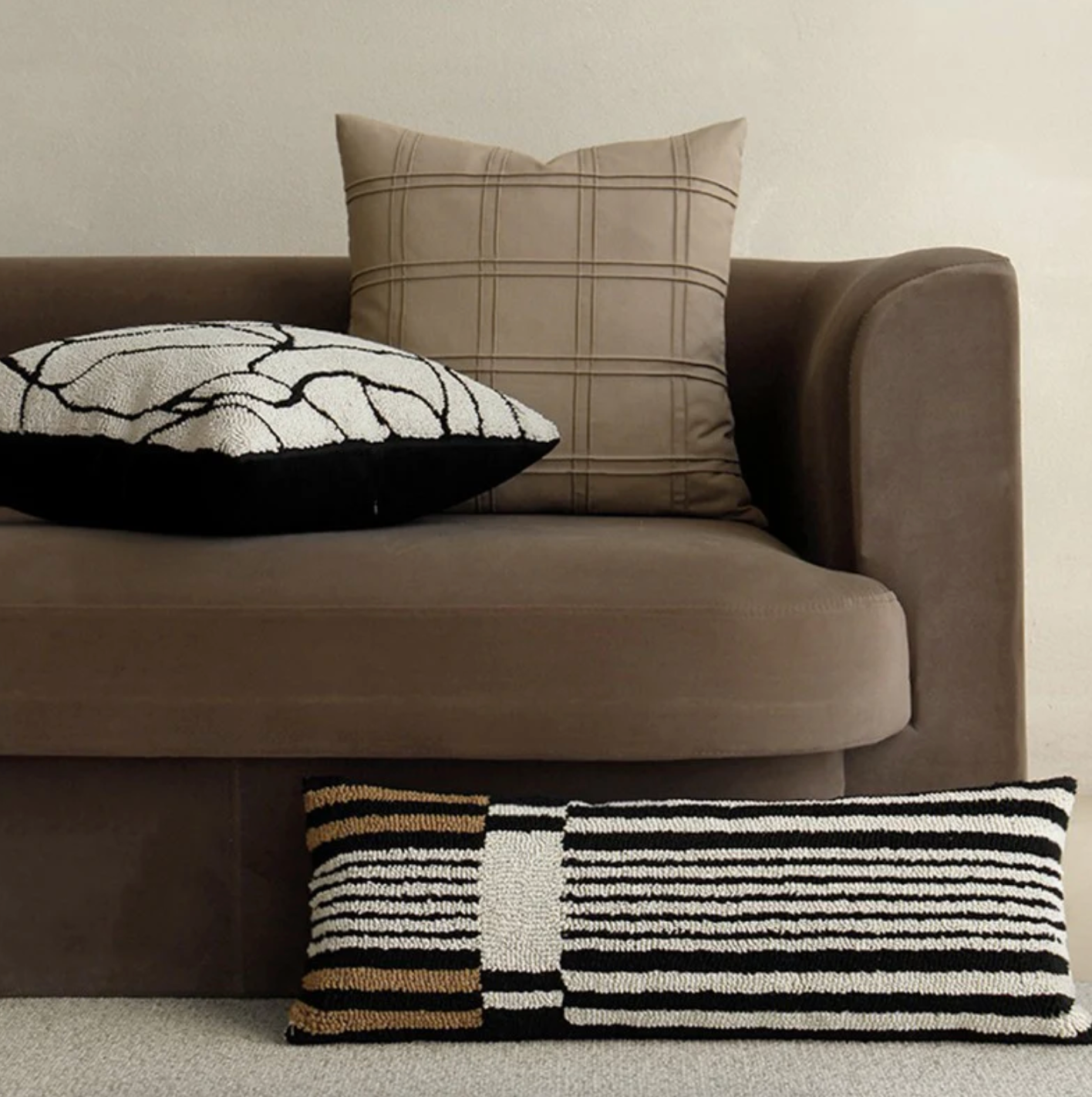 Laura Pillow Covers