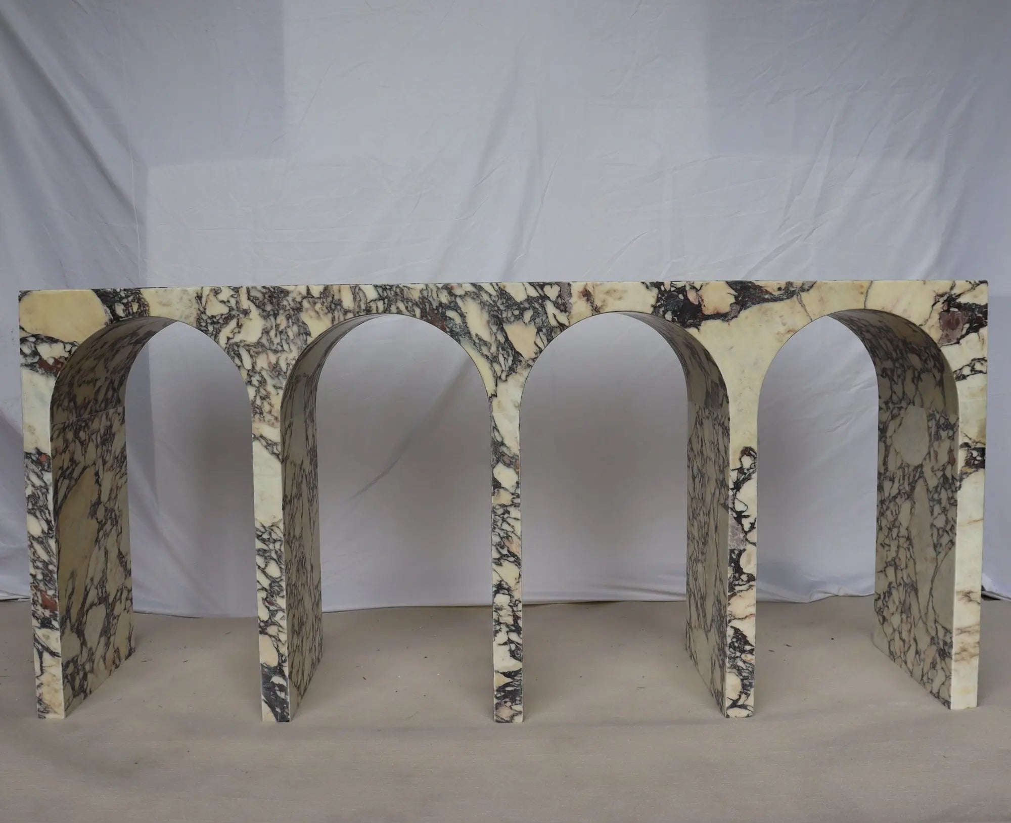 Raphaelle Console Table - v21v13