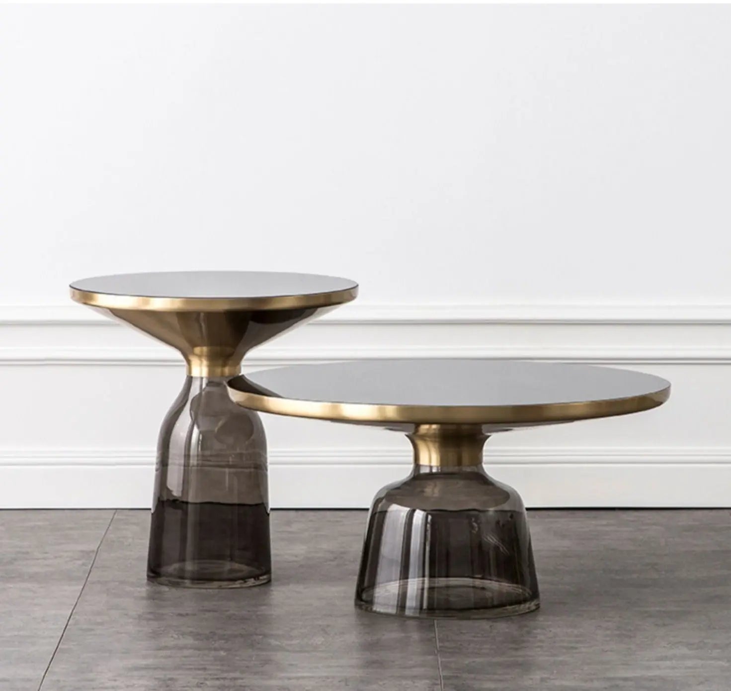 Émilienne Table