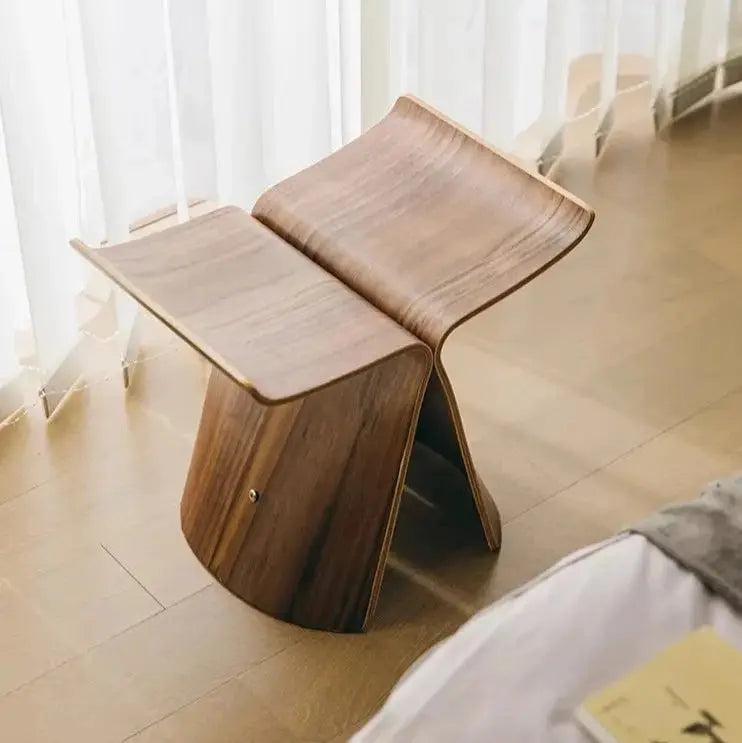Aloïs Butterfly Stool