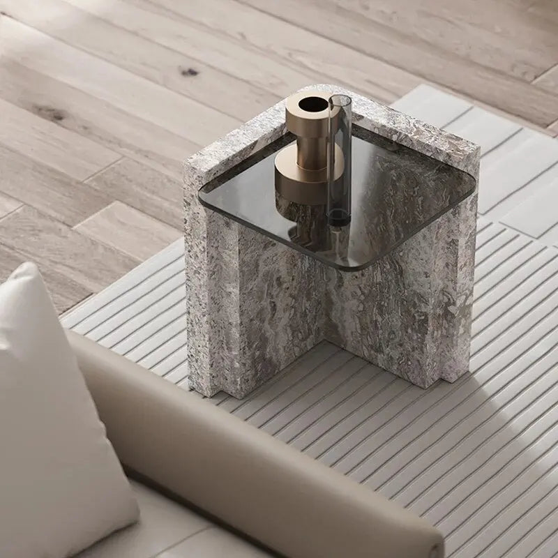 Régis End Table- v21v13