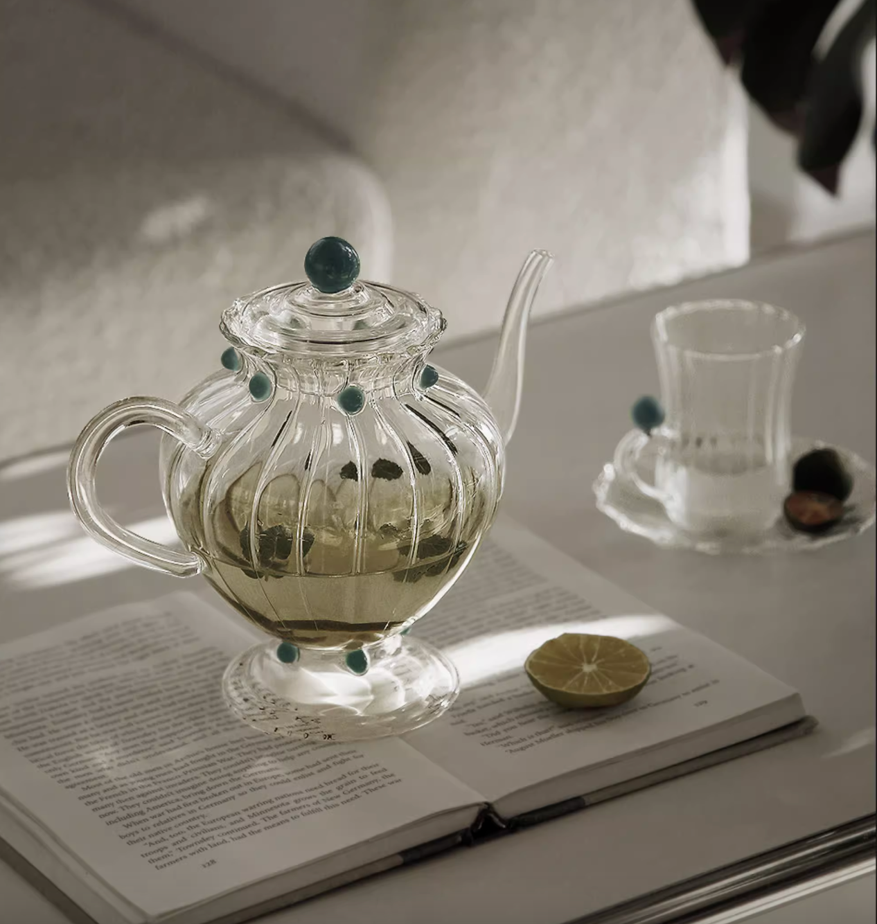 Élise Émeraude Tea Set