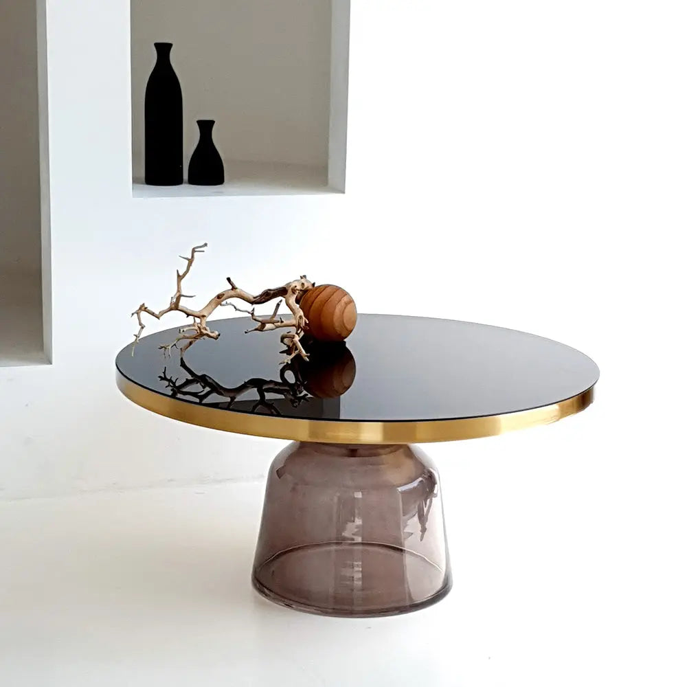 Émilienne Table