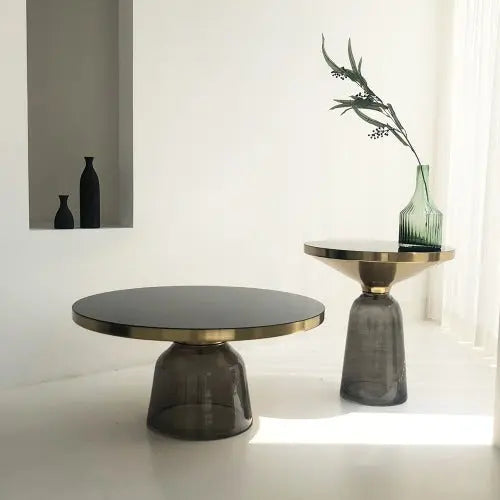 Émilienne Table