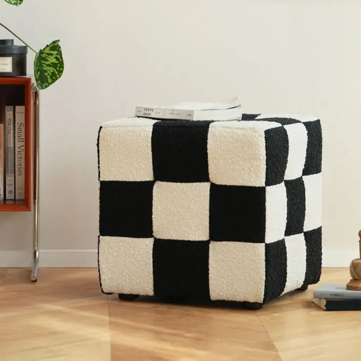 Élodie Stool