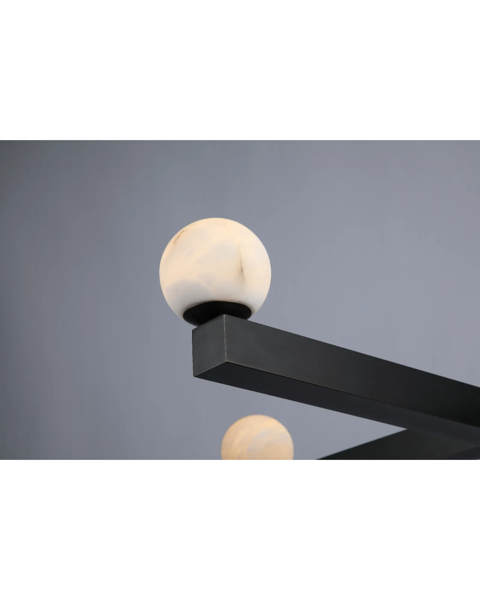 Étoile Orb Chandelier