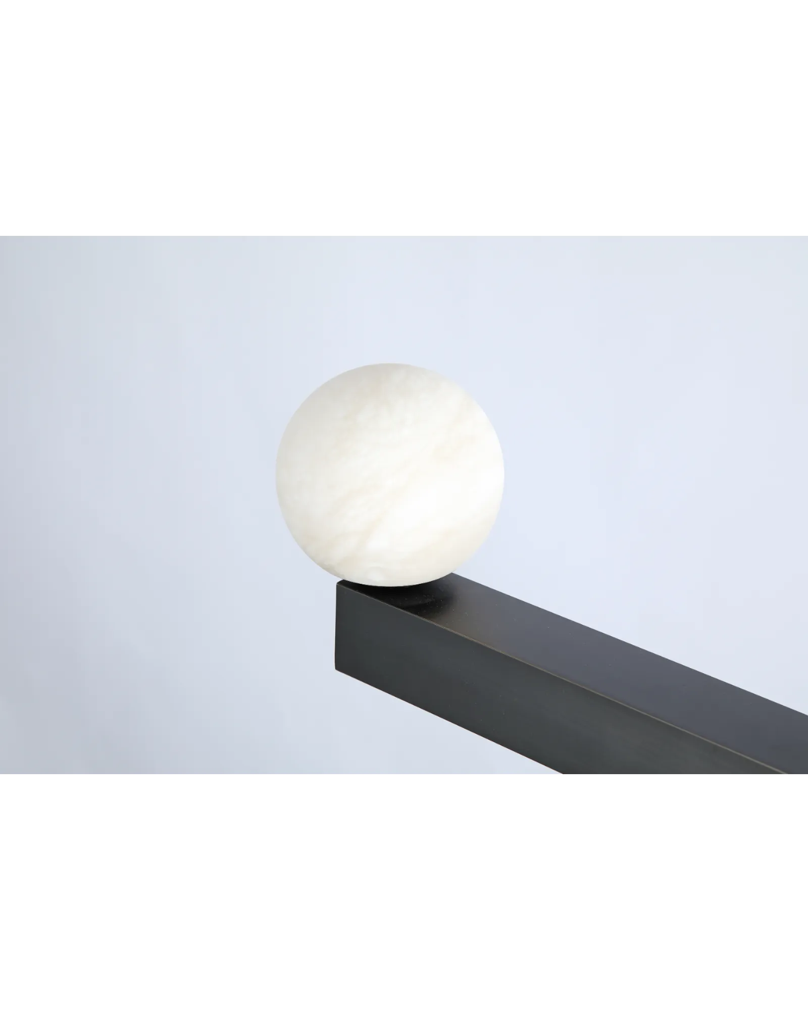 Étoile Orb Chandelier