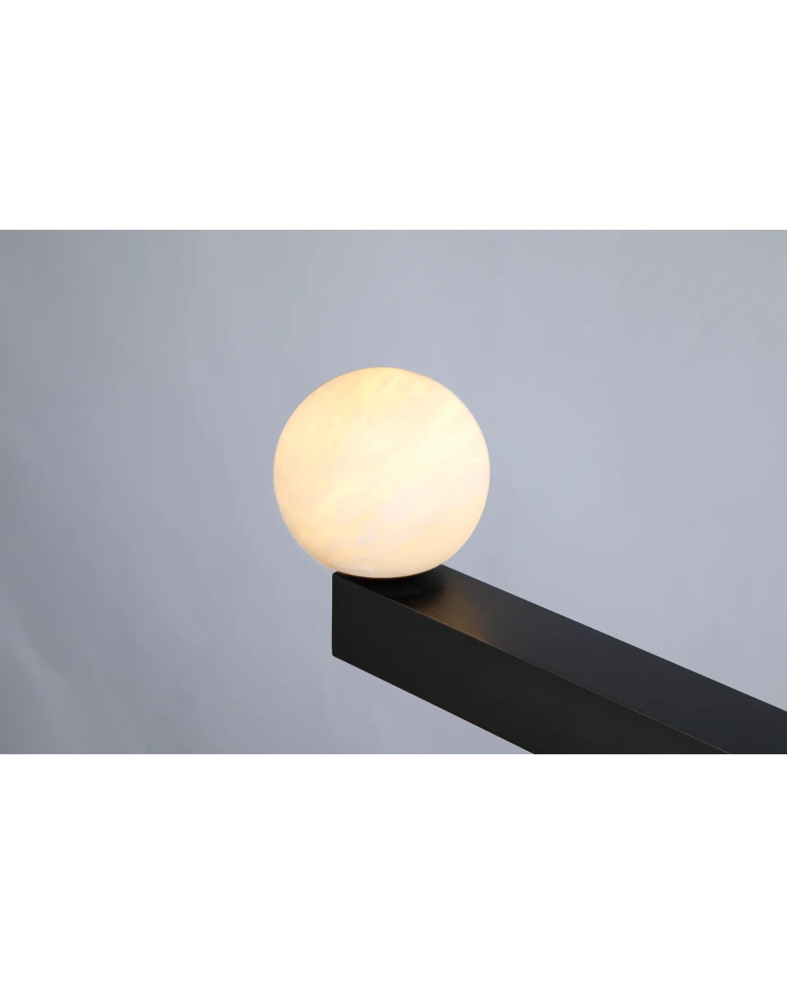 Étoile Orb Chandelier