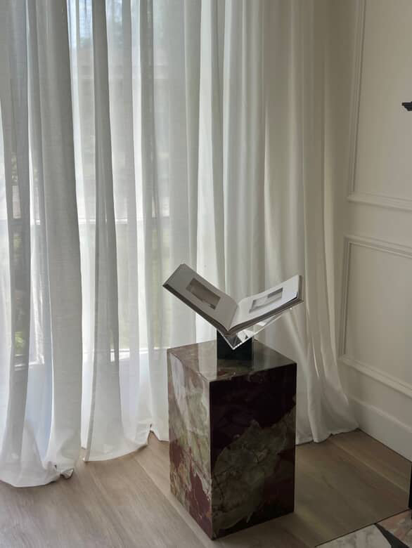 Eden Onyx Plinth