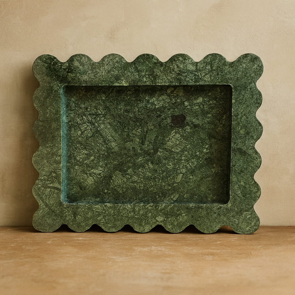 Mareena Doublé Tray - La Galerie à La Mode