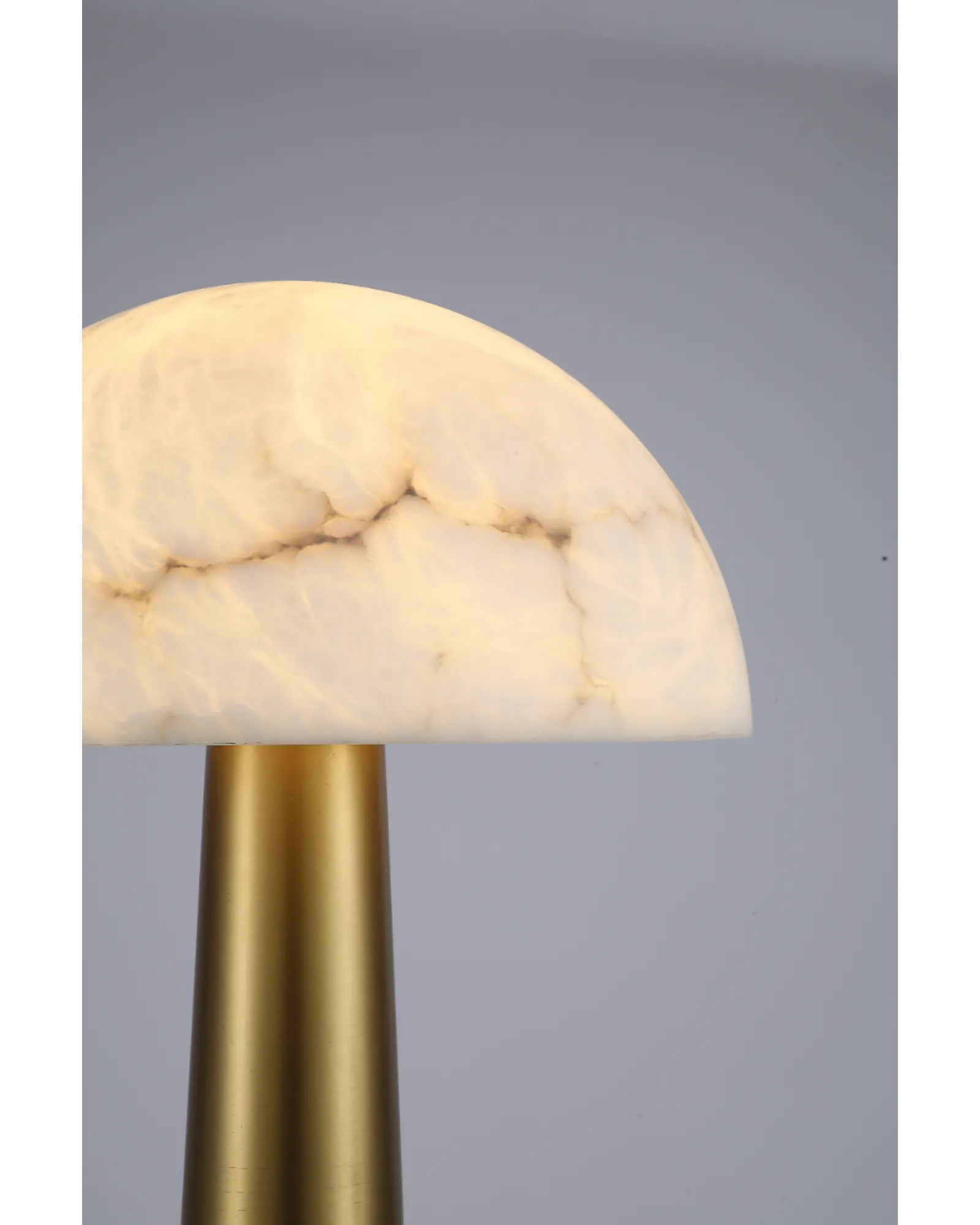 Isabeau Floor Lamp 