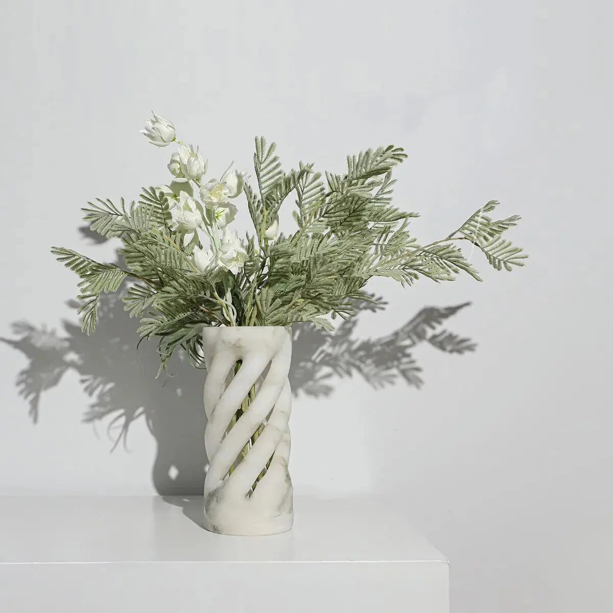 Laurent Vase - v21v13