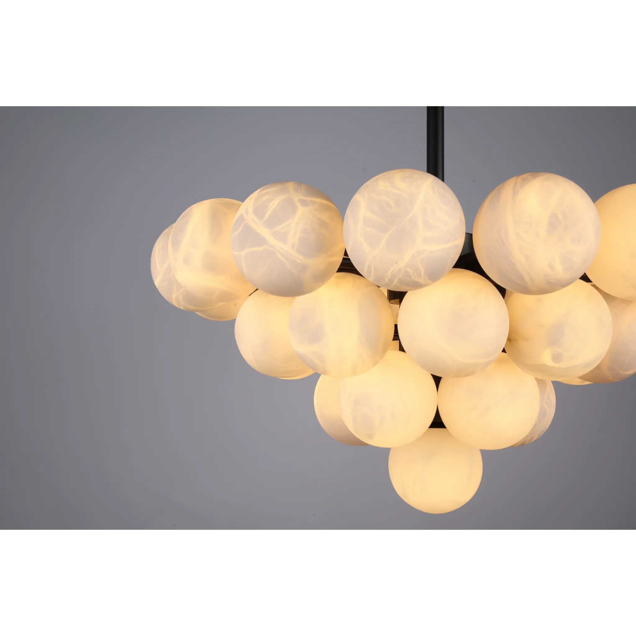 Noviar Chandelier 