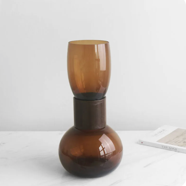 Larisa Vase - La Galerie à La Mode