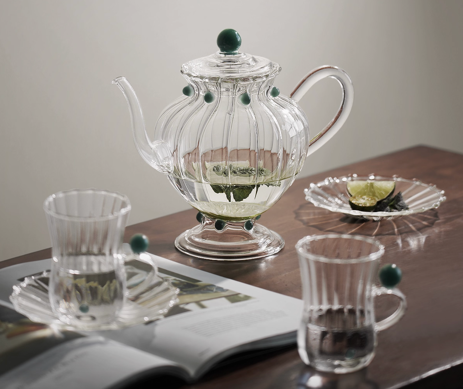 Élise Émeraude Tea Set
